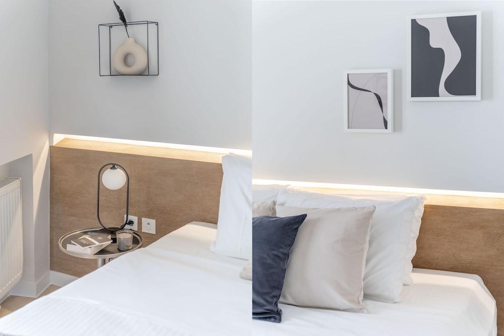 Elegant 2BR Apartment in Kolonaki