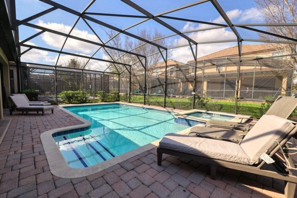 Hero s Haven at Champions Gate