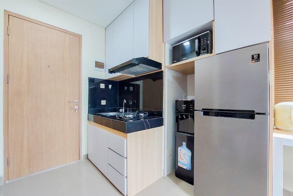 Best Homey Studio Apartment At B Residence