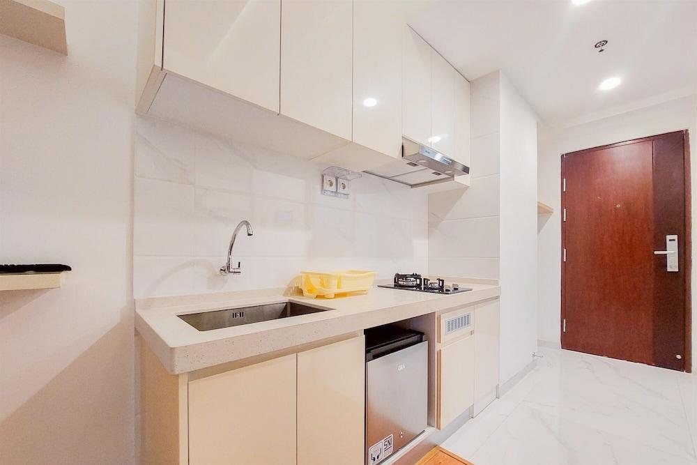 Lavish Designed Studio At Sky House Bsd Apartment