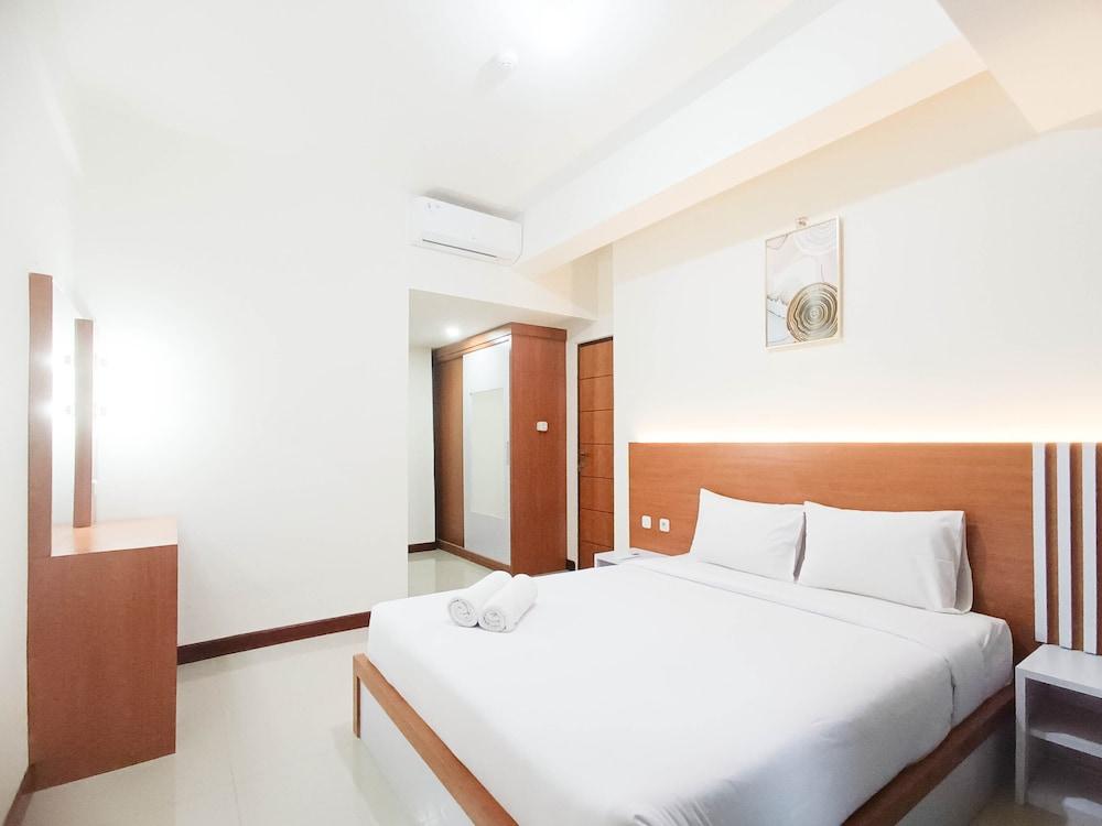 Spacious And Comfortable 3Br Vida View Makassar Apartment