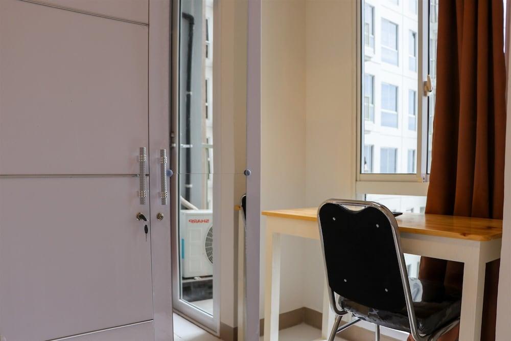 Tranquil Designed Studio At Tokyo Riverside Pik 2 Apartment