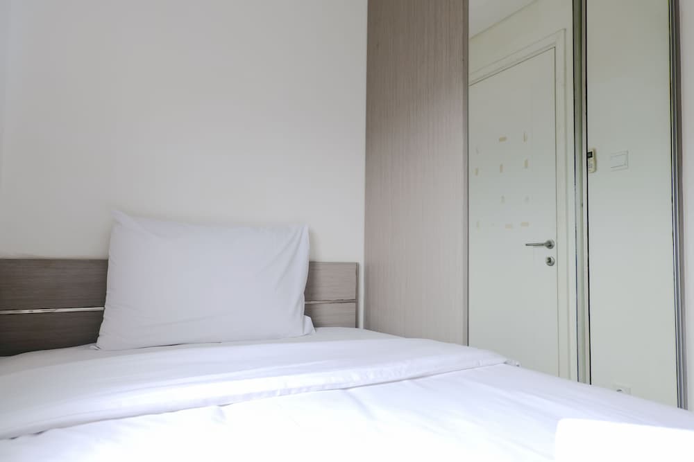 Comfy 2Br Apartment At Parahyangan Residence