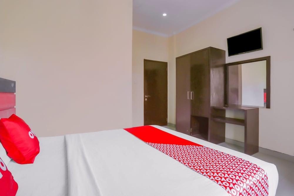 Hotel O Ari Beach Inn