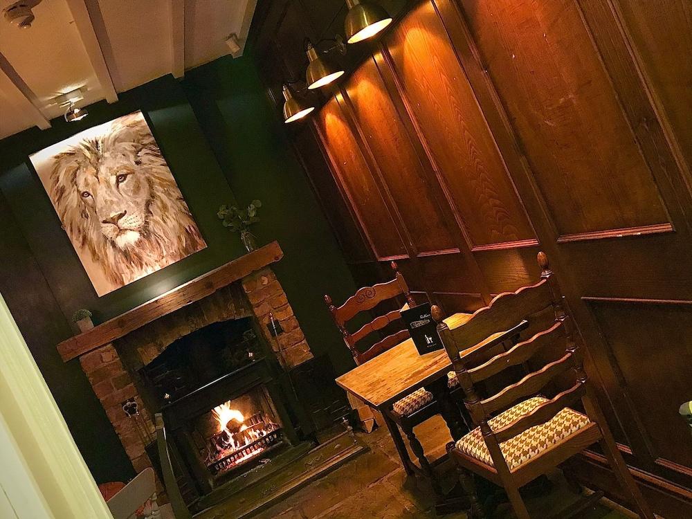 Red Lion Coaching Inn
