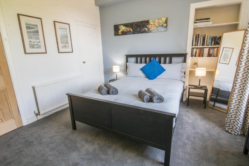 426 Homely 1 Bedroom Apartment in Leith