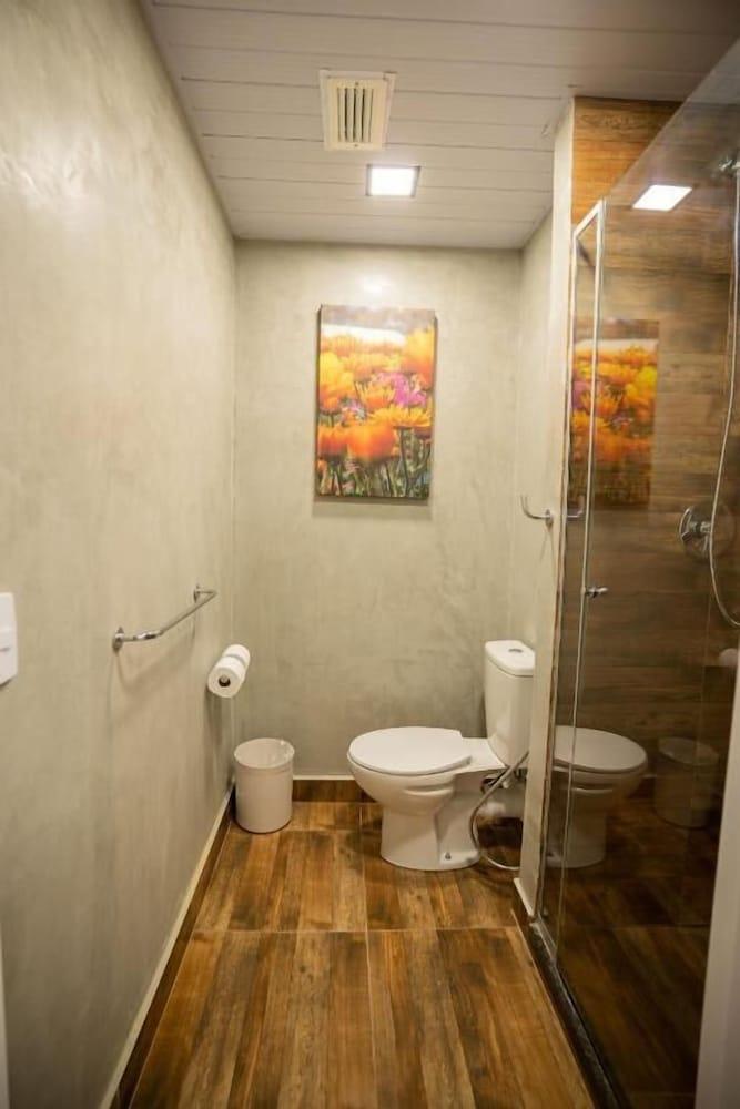 CAMPOS DE HOLAMBRA INN