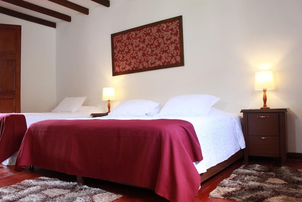 Casa Lola Hotel Boutique
