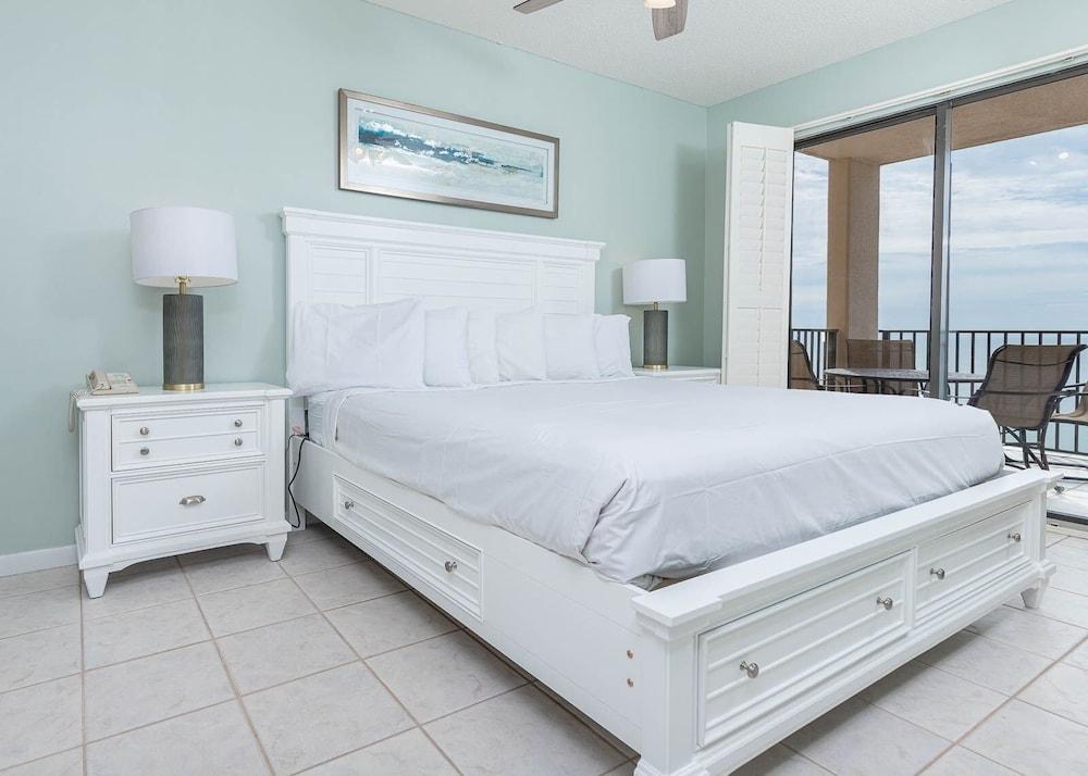 Phoenix East 2 by Brett Robinson Vacations