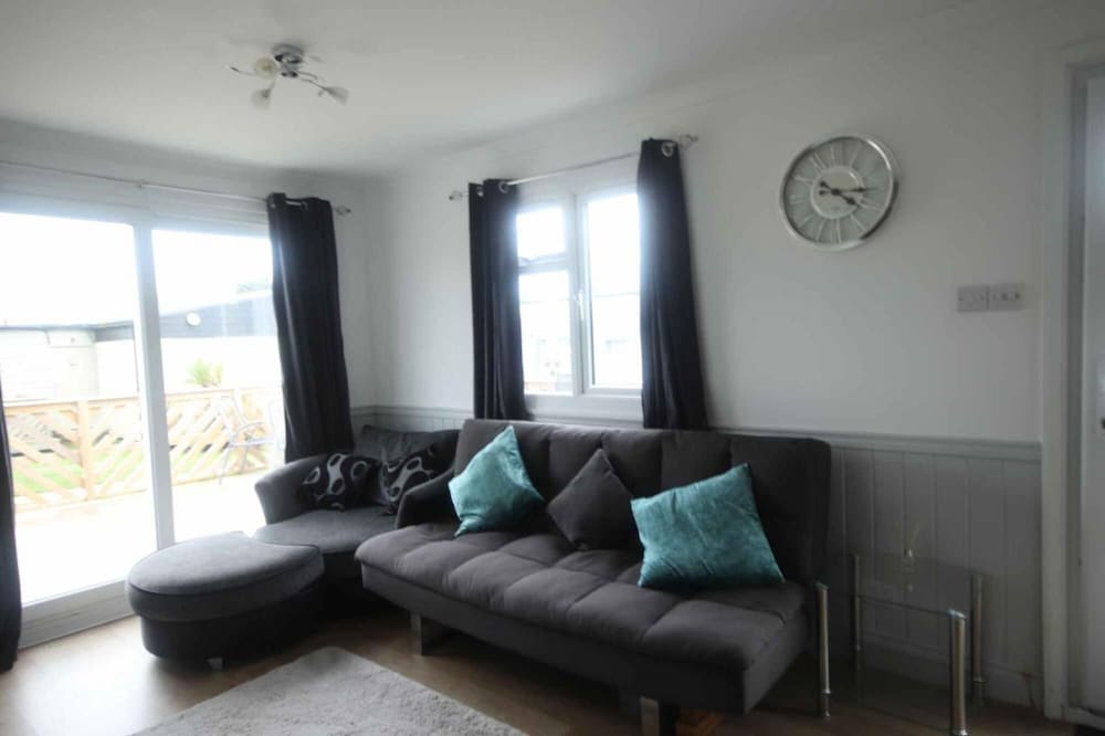 9A Medmerry Park 2 Bedroom Chalet