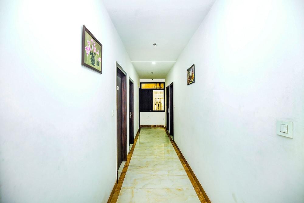 FabHotel Golden Temple Paradise 50 meters from golden temple