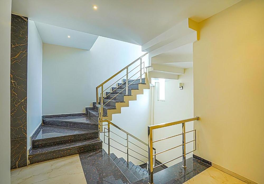 Fabhotel Prime Empire