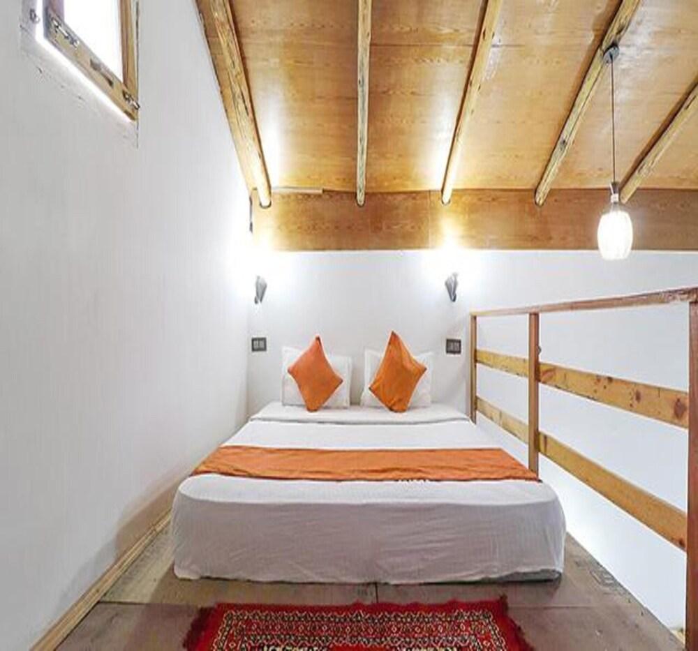 Fabescape Pine Hill View