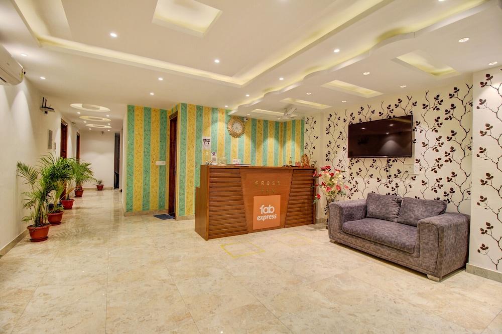 FabHotel Gross inn Suites