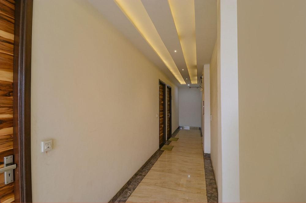 Fabhotel Jp Residency