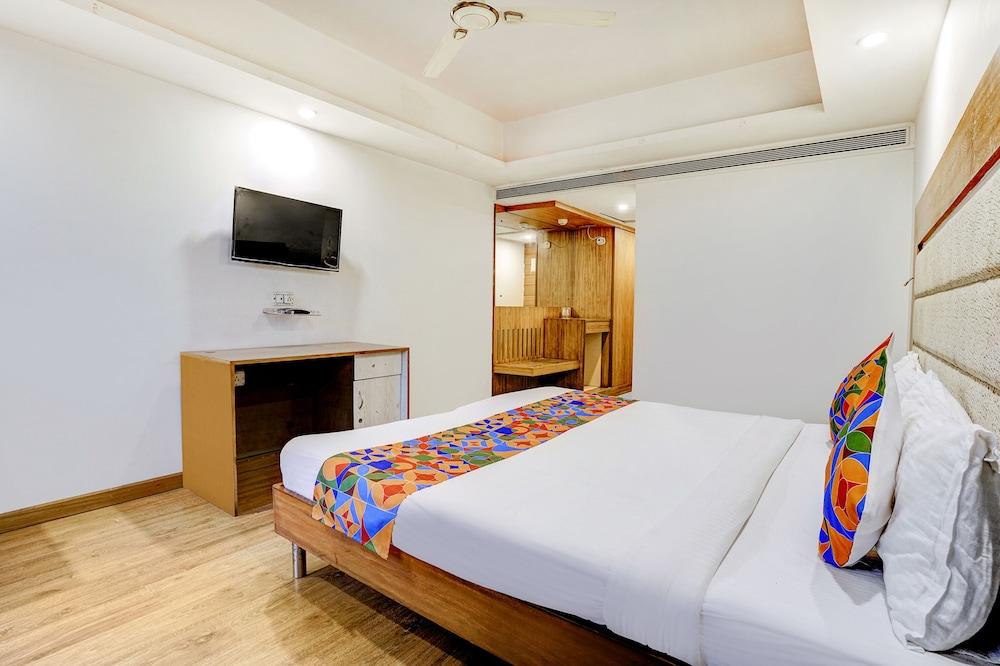 Fabhotel Cambay Sapphire