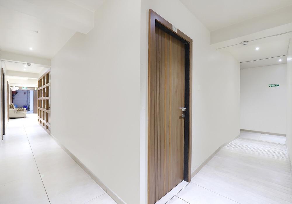 Fabhotel Bharosa Inn