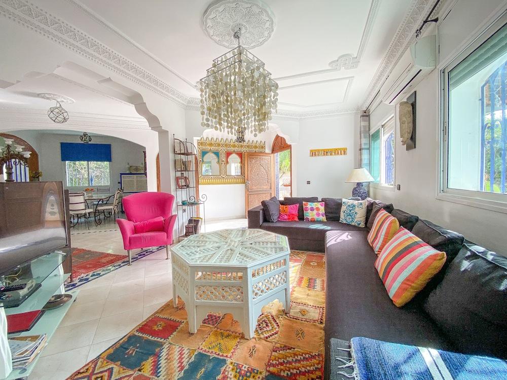 Luxury Villa Avec Jacuzzi Sidi Bouzid