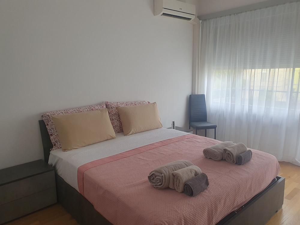 Fegina Deluxe 3 Bedrooms 3 Bathrooms