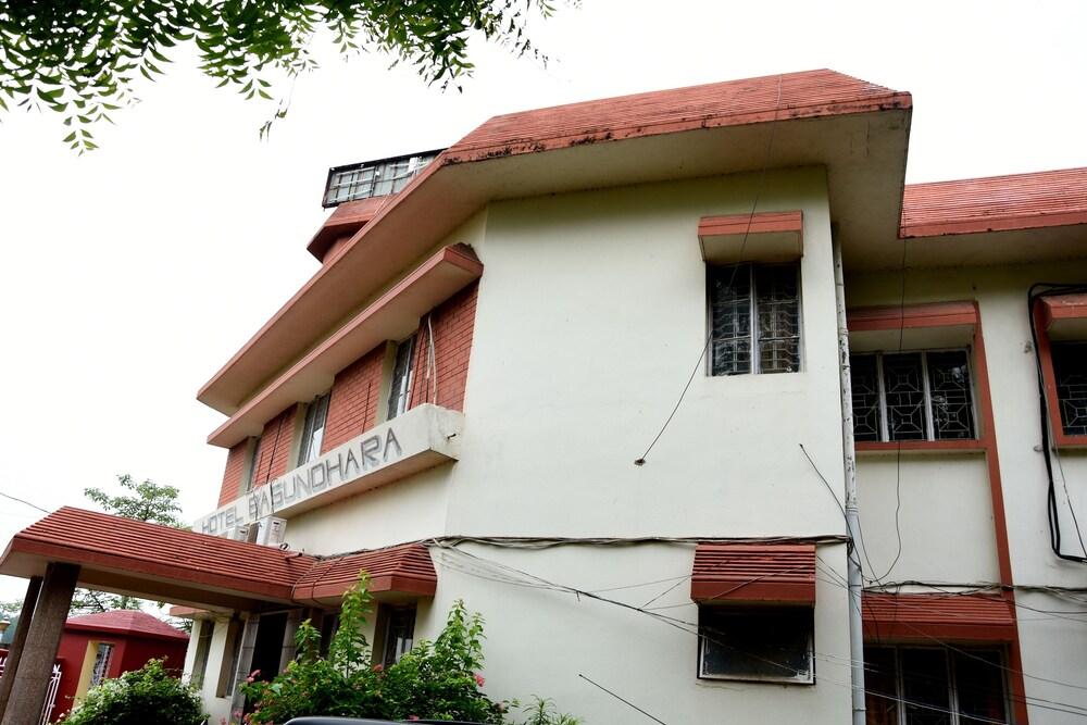 Hotel Basundhara
