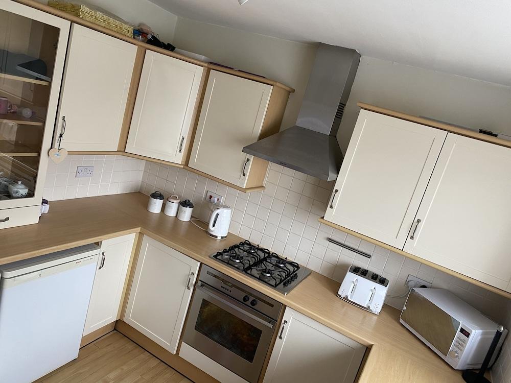 Gorgeous 2-bed Apt in Leafy Richmond!