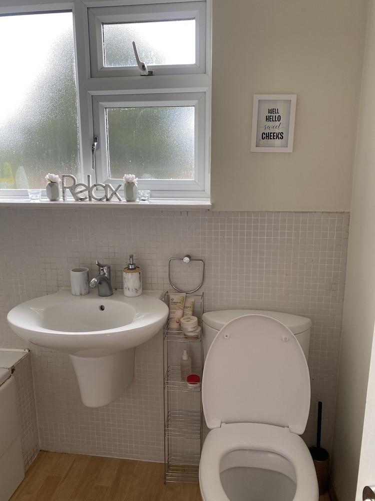 Gorgeous 2-bed Apt in Leafy Richmond!