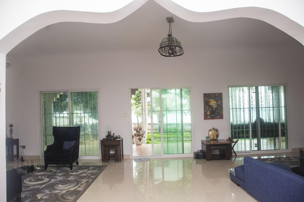 Zanzibar Resort & Apartments