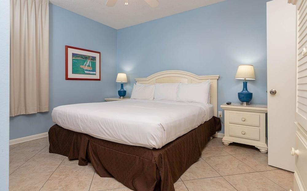 Phoenix X by Brett Robinson Vacations