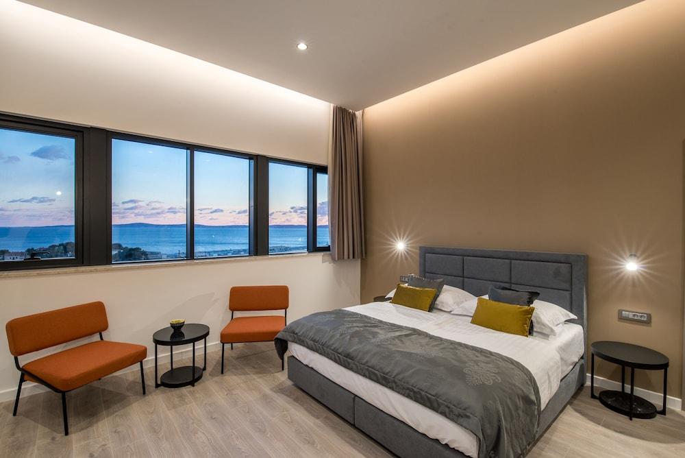 Seascape Luxury Rooms