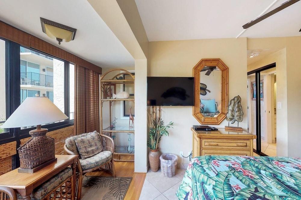 Hololani Condominiums by TO