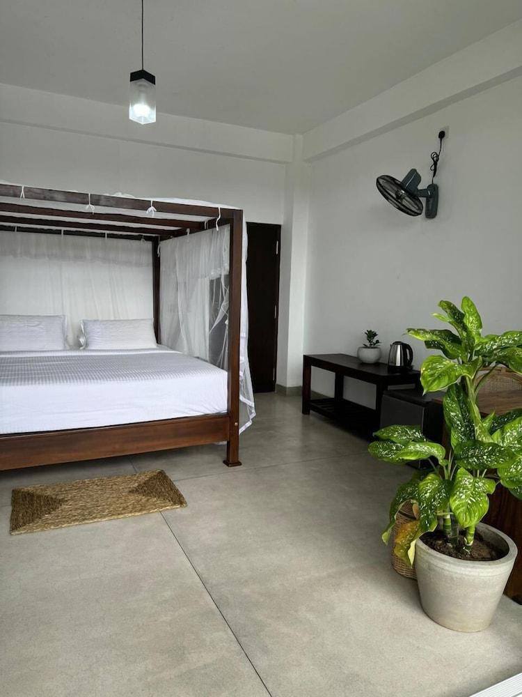 Sapiens Home Weligama bay