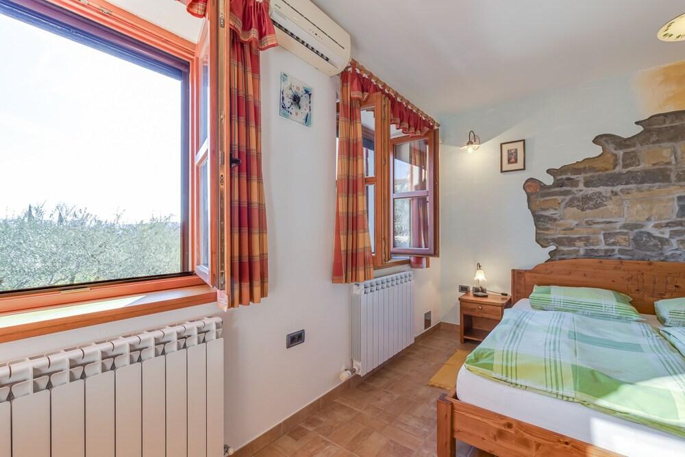 Tourist Farm Tonin - Apartment 2