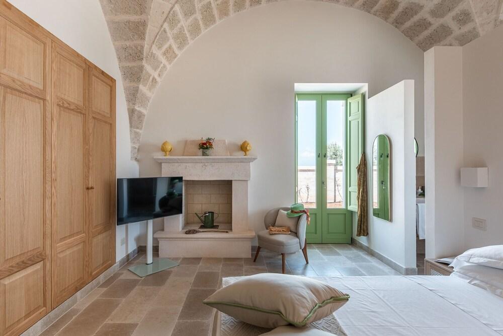 Masseria Egnazia - Epoca Collection