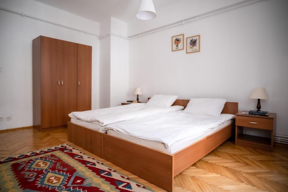 Spacious Flat With Central Location in Beyoglu