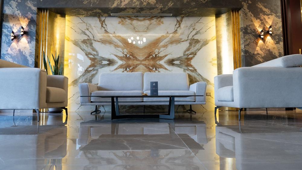 Doanesia Premium Hotel & Spa