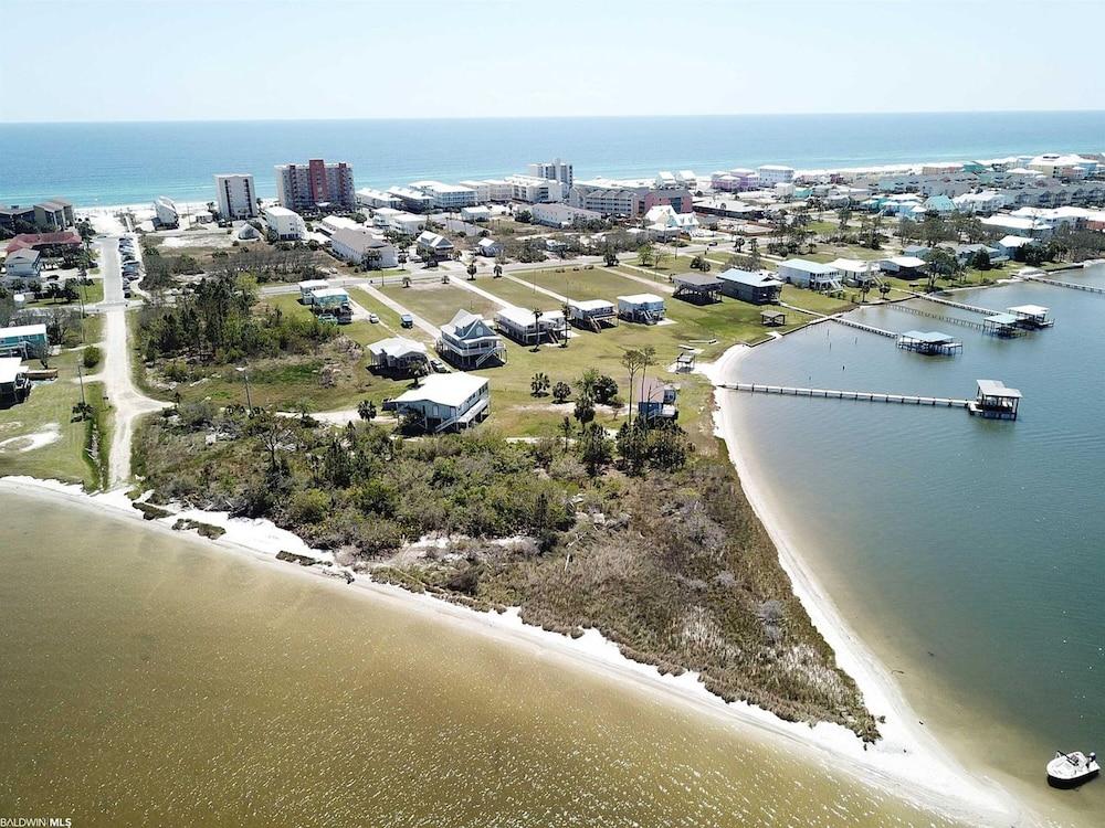 Pelican Place Cottage Unit C