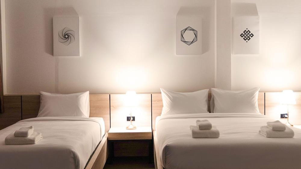 B2 Phayao Boutique & Budget Hotel