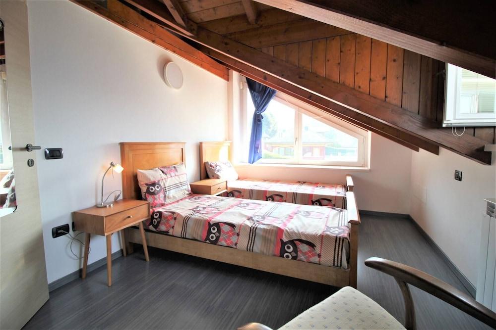 The Arch In The Sky Apartment