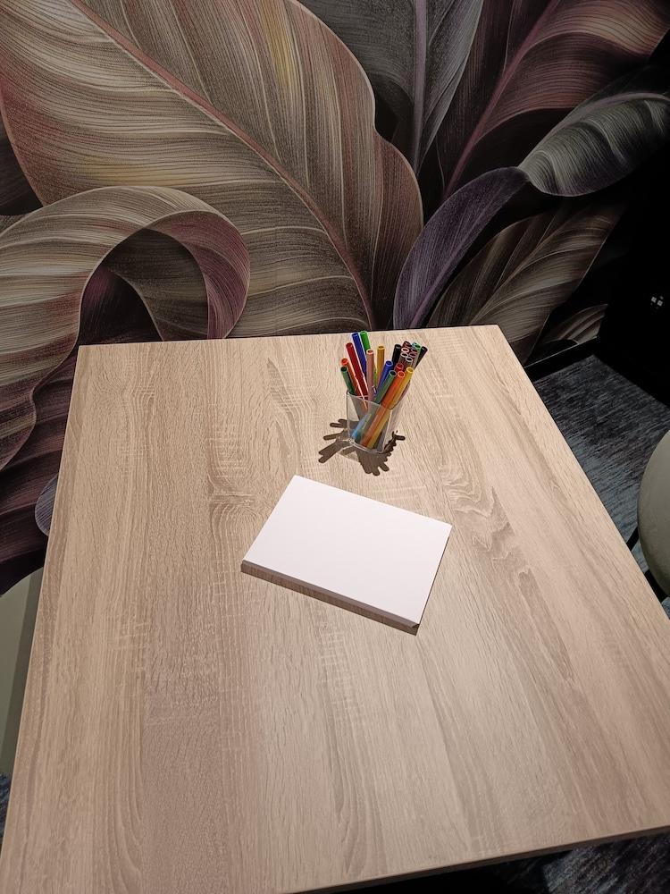 Ibis Styles Miramas - Provence