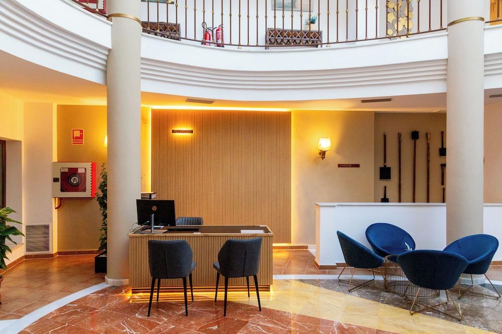 Hotel Hacienda Santa Barbara