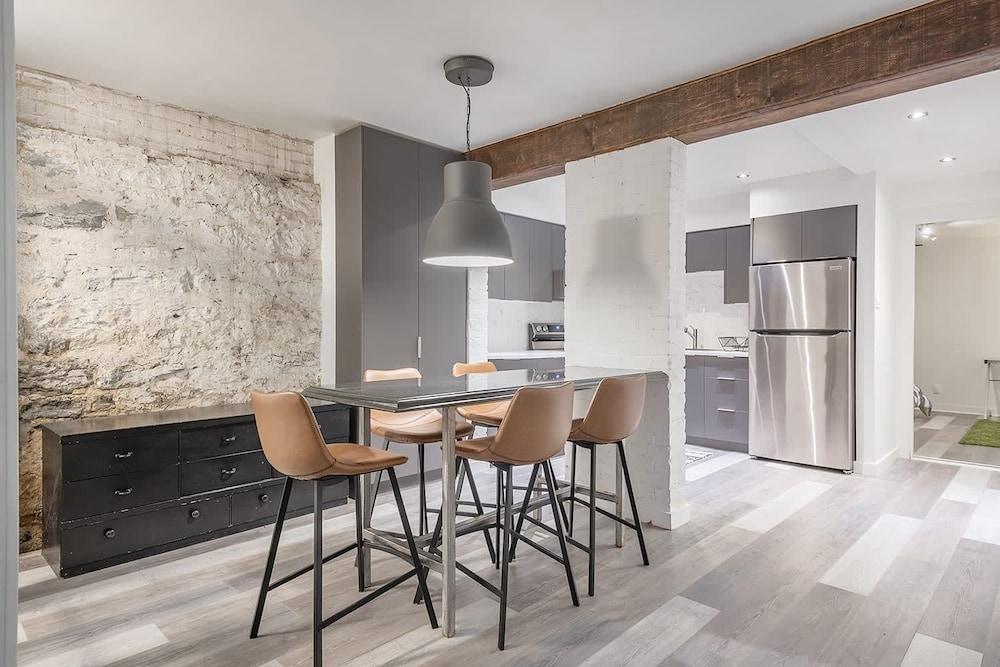 1BR Modern Apartment