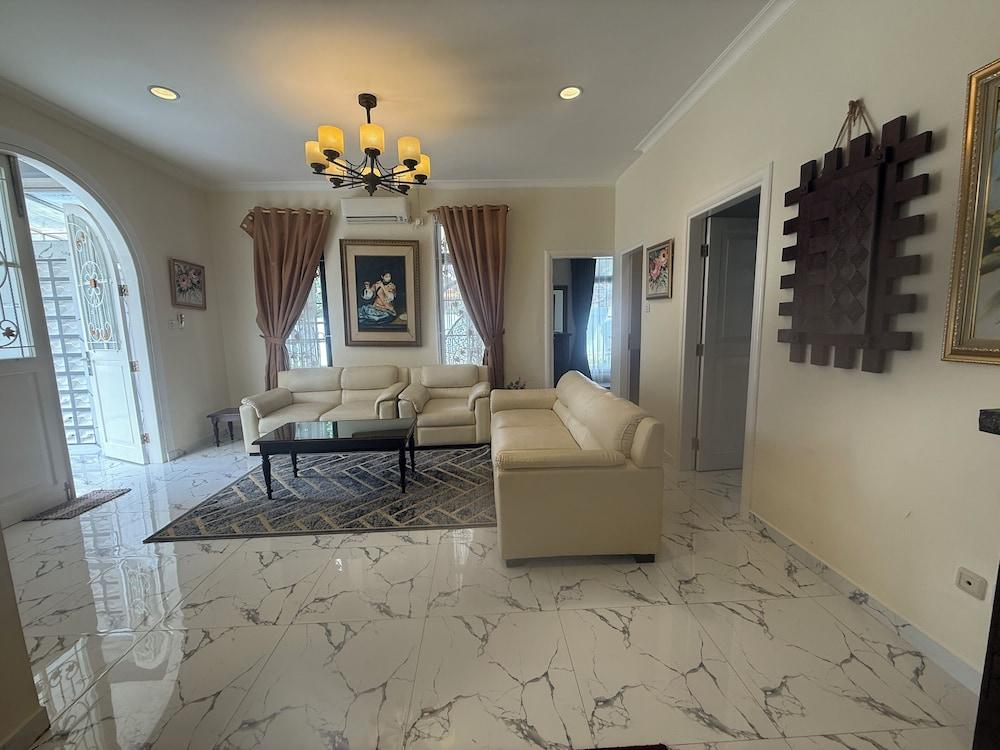 Eton Asia Kota Bunga Villas