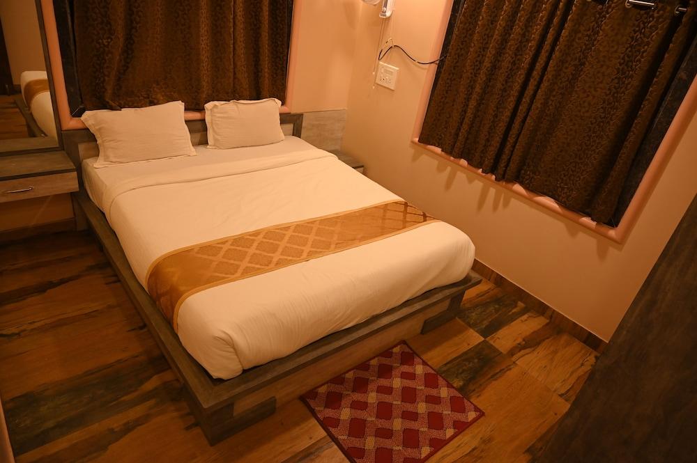 Bagicha Villa and Cottage