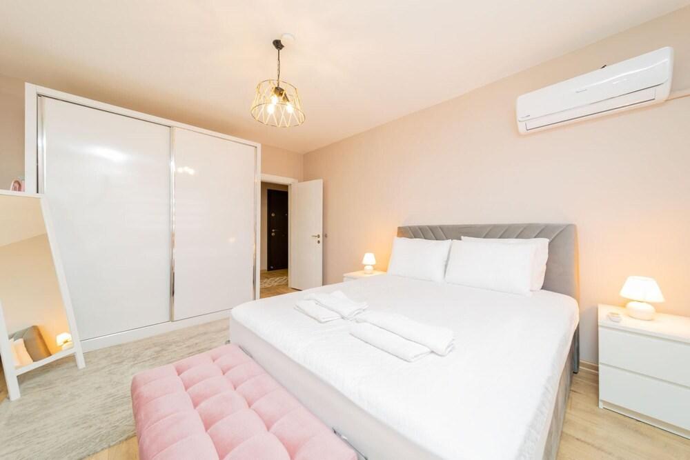 Full Furnished Spacious Flat in Antalya