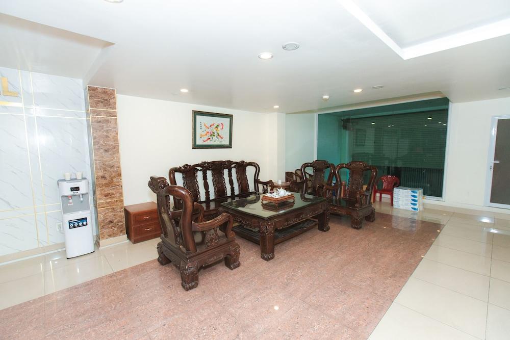 OYO 1175 Trung Mai Hotel