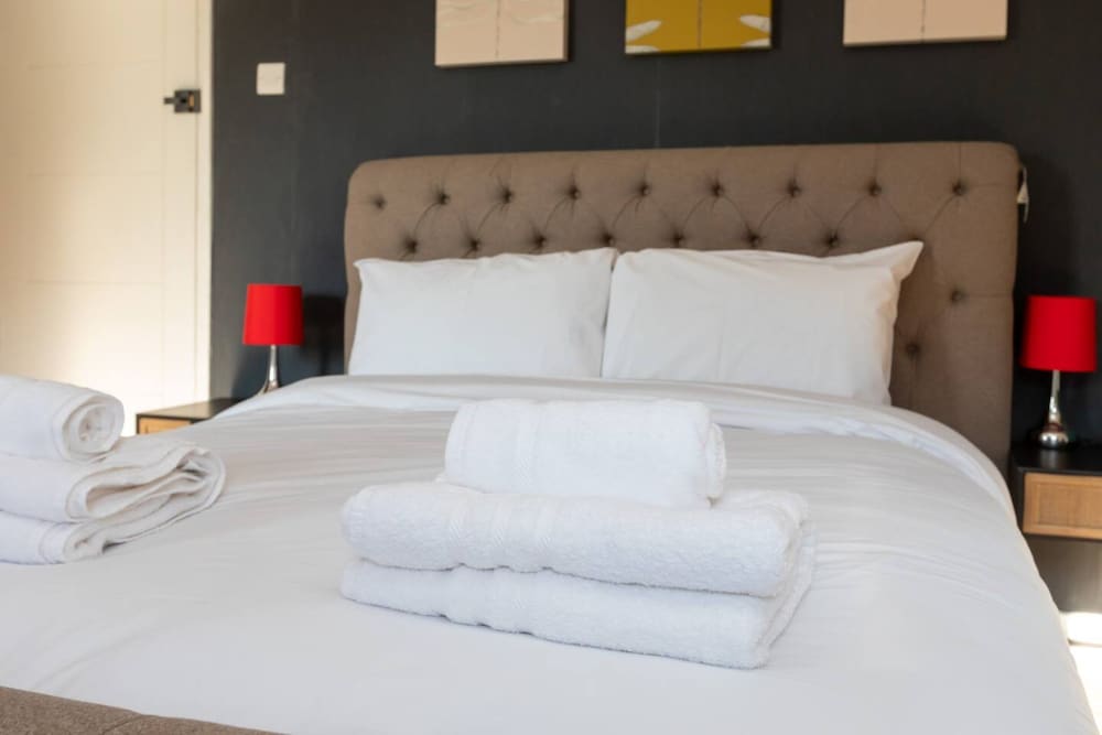 Stylish 1BD Studio Flat - Balham