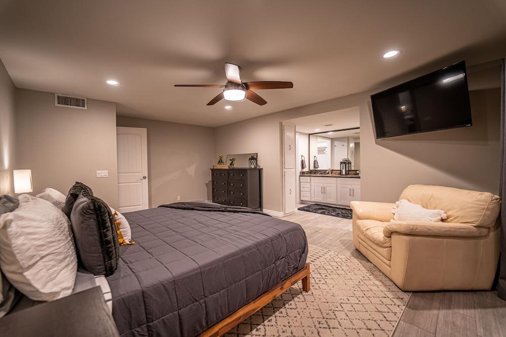 78th Way 4159 Scottsdale 2 Bedroom Condo by Redawning