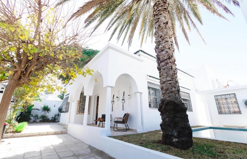 Villa Bord de mer Piscine Chauff e et Terrasse