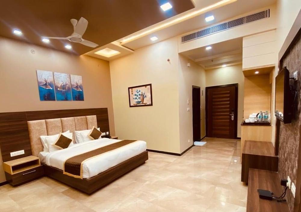 SKYWORLD Hotels and Resorts