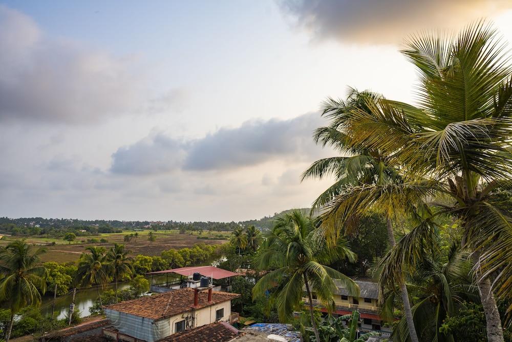 goSTOPS Goa Baga - Hostel